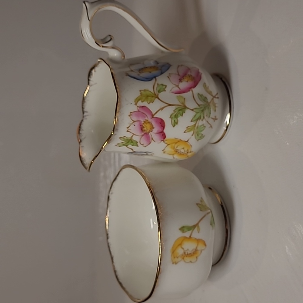Vintage Royal Anemone bone china  sugar and creamer set